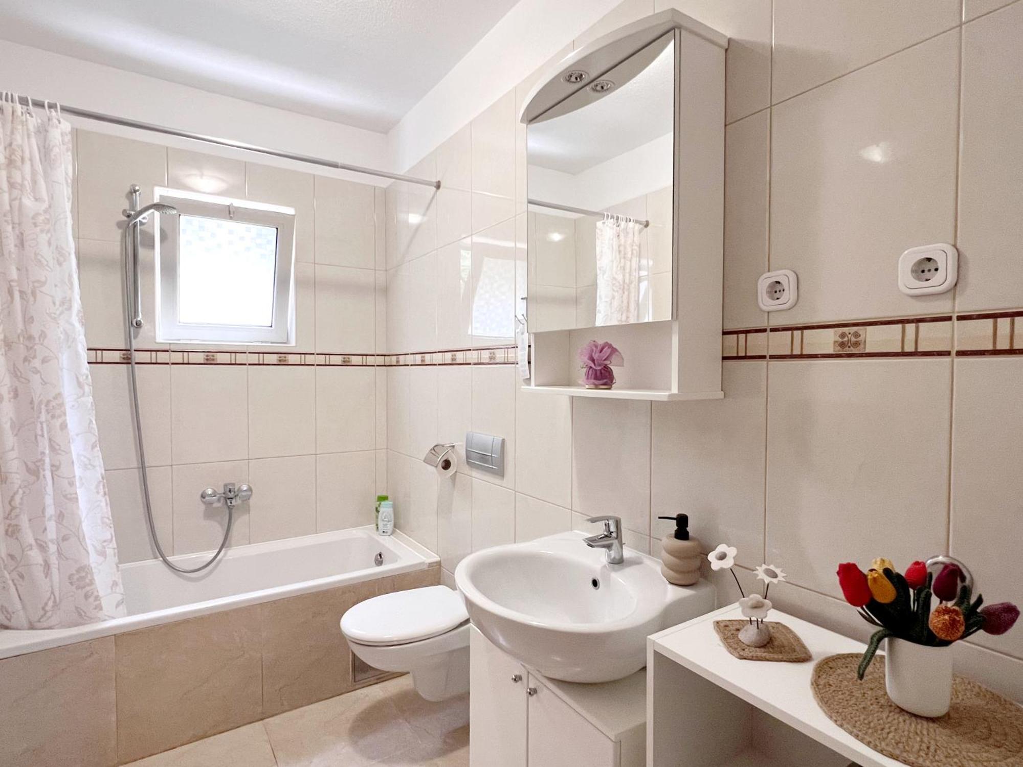 Room Tai - Spacious And Comfy With Private Terrace Hvar Town Exterior photo